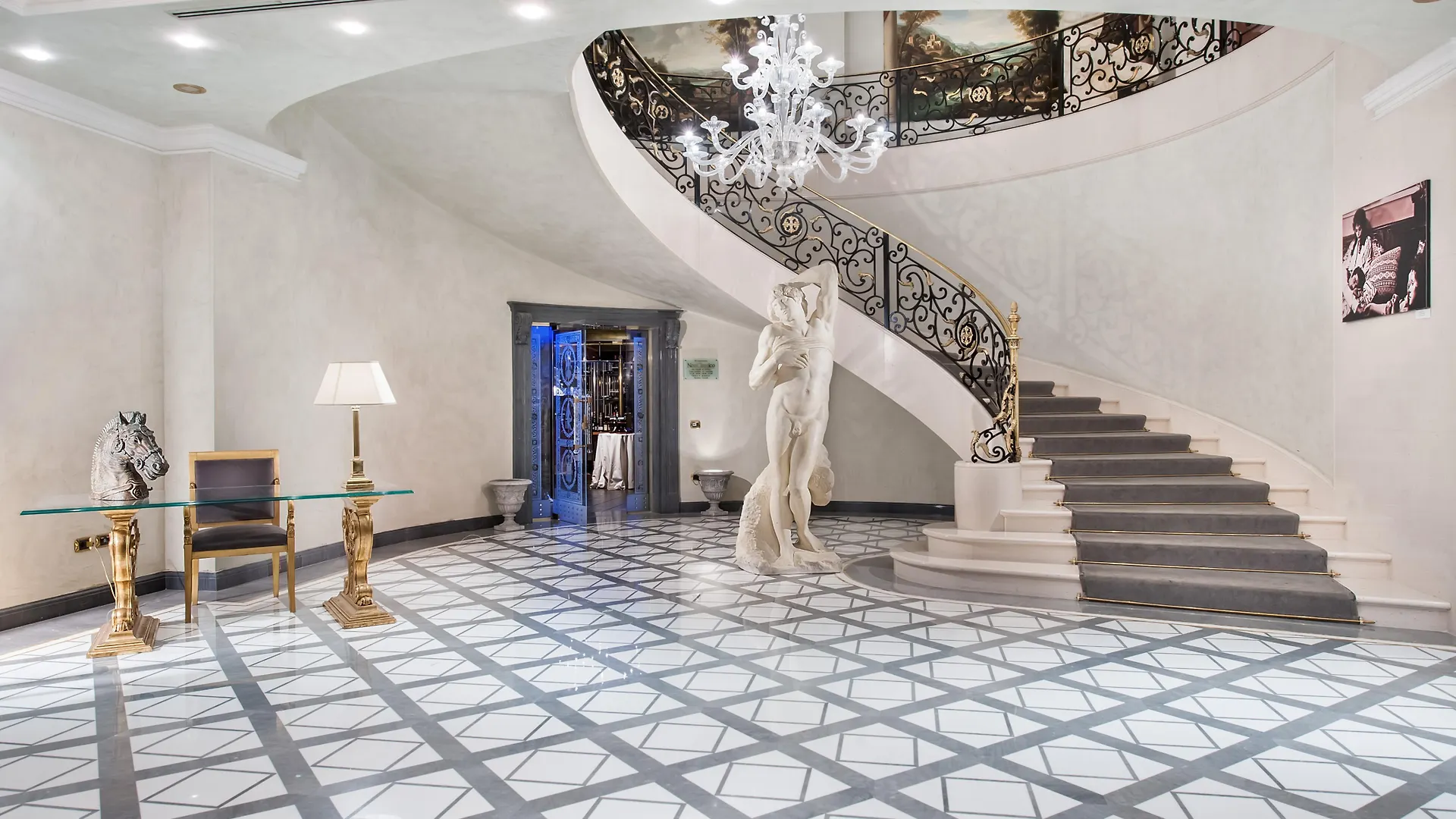 בולוניה Royal Hotel Carlton