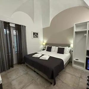 https://etnea-454-catania-luxury-rooms.catania-hotels.net