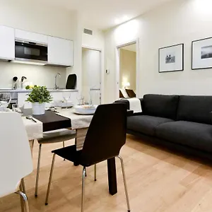 Apartament Dreams, Bolonia