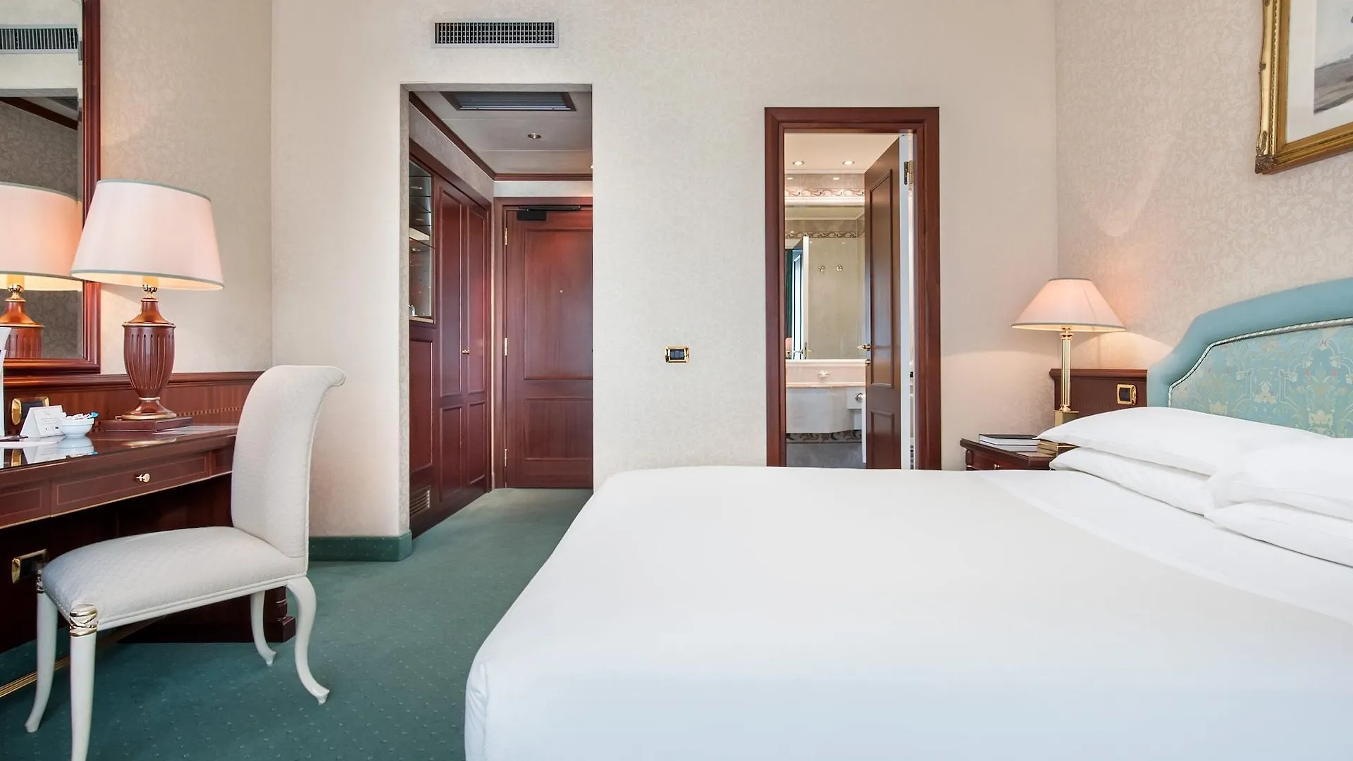 Royal Hotel Carlton Bologna Italy