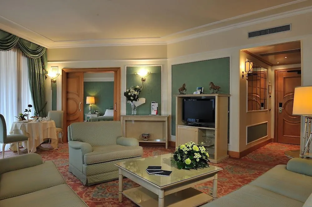 בולוניה Royal Hotel Carlton 4*,  איטליה